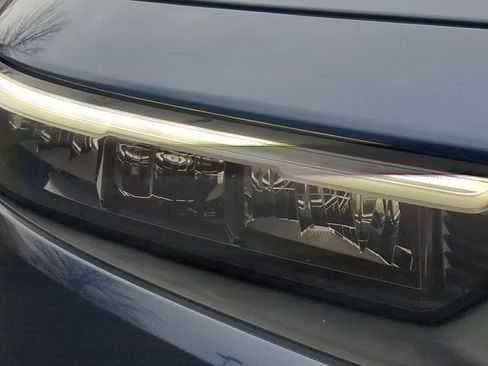 Used 2023 Honda Accord EX-L image 9