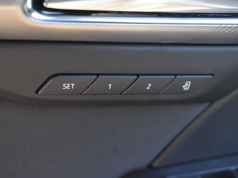 Used 2025 Buick Envision Sport Touring image 22