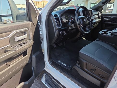 Used 2024 RAM 2500 Big Horn image 10