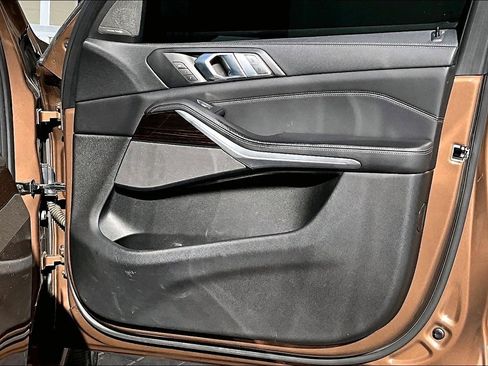 Used 2020 BMW X7 xDrive40i w/ Premium Package image 24