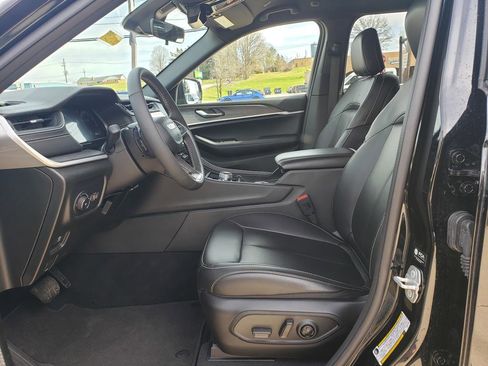 New 2025 Jeep Grand Cherokee Limited image 10