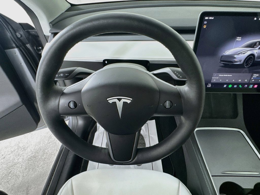 Used 2024 Tesla Model Y Performance AWD/4WD image 12