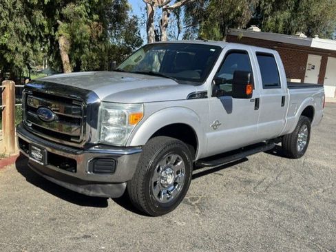 Used 2011 Ford F250 XLT w/ XLT Interior Pkg AWD/4WD image 4