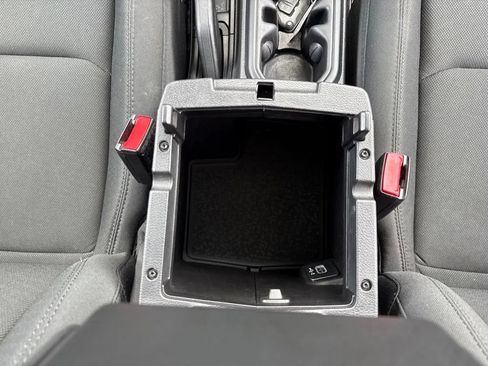 Used 2021 Jeep Wrangler Unlimited Sahara AWD/4WD image 34