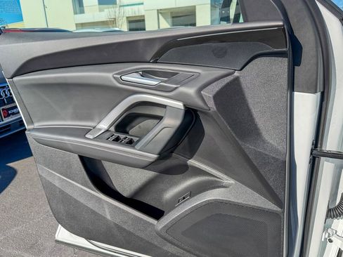 New 2025 Audi Q5 Premium image 13