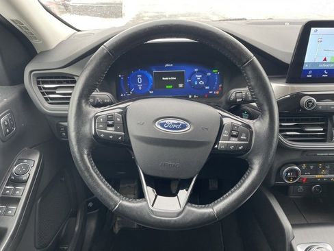 Used 2021 Ford Escape Titanium image 20