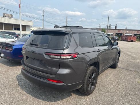 Used 2023 Jeep Grand Cherokee L Laredo AWD/4WD image 5
