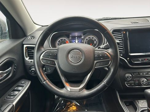 Used 2020 Jeep Cherokee Limited image 14