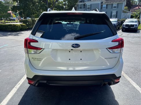 Used 2023 Subaru Forester Premium AWD/4WD image 4