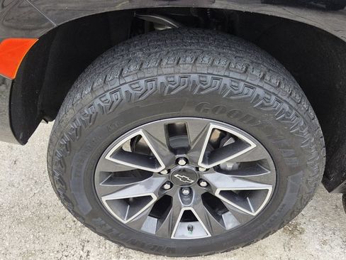 Certified 2023 Chevrolet Tahoe Z71 w/ Z71 Off-Road Package image 4