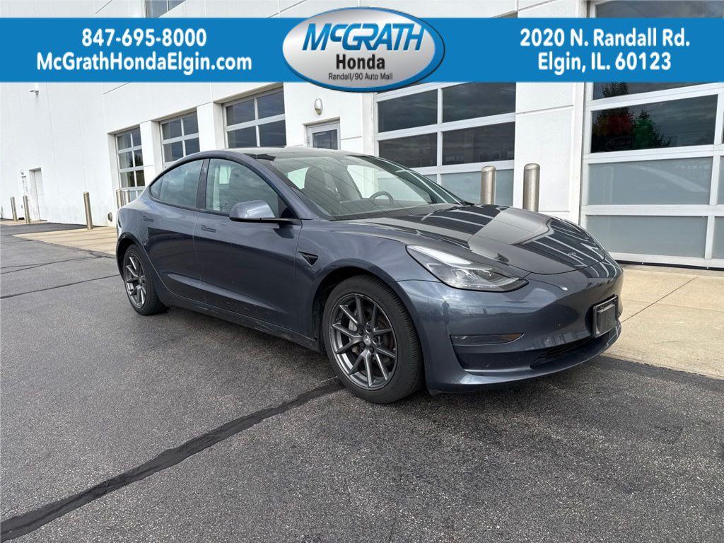 Used 2023 Tesla Model 3 Standard Range RWD image 1