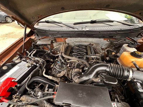 Used 2012 Ford F150 XLT w/ XLT Chrome Pkg image 14