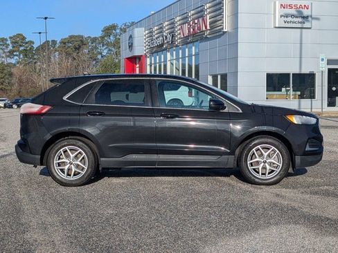 Used 2024 Ford Edge SEL image 3