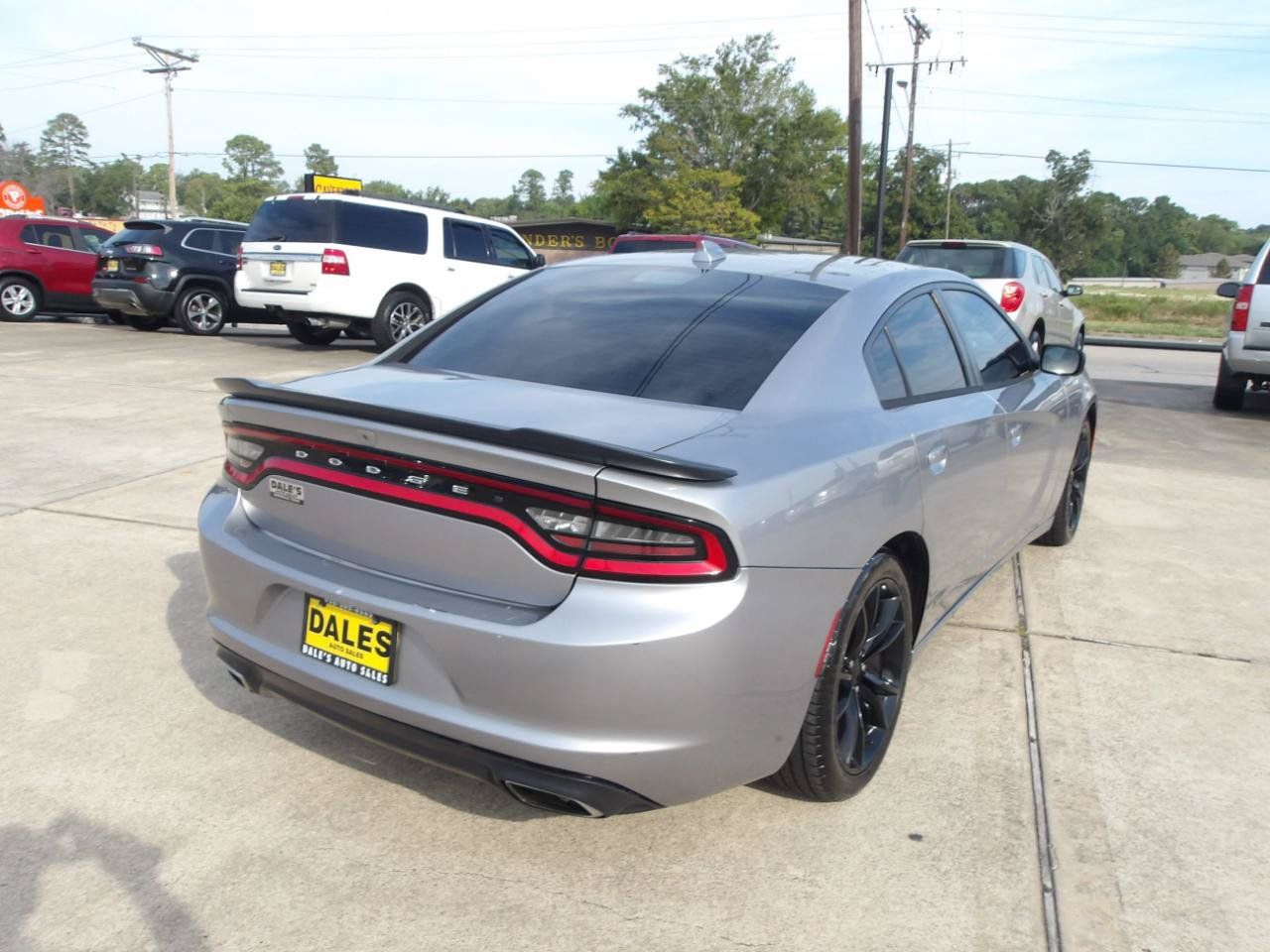 Used 2016 Dodge Charger SXT w/ Blacktop Package RWD image 10