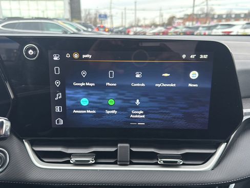 Used 2025 Chevrolet Equinox LT w/ Convenience Package II image 35