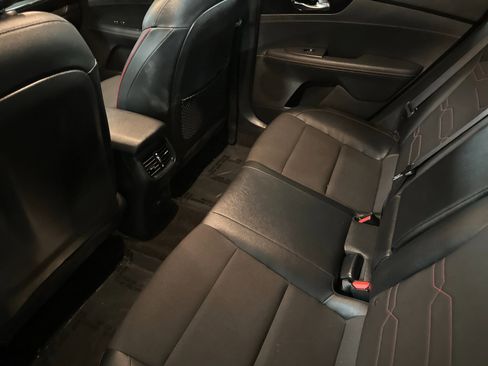 Certified 2022 Kia Forte GT image 11