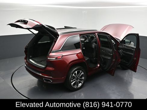 Used 2025 Jeep Grand Cherokee Overland w/ Adv Protech Group III AWD/4WD image 33