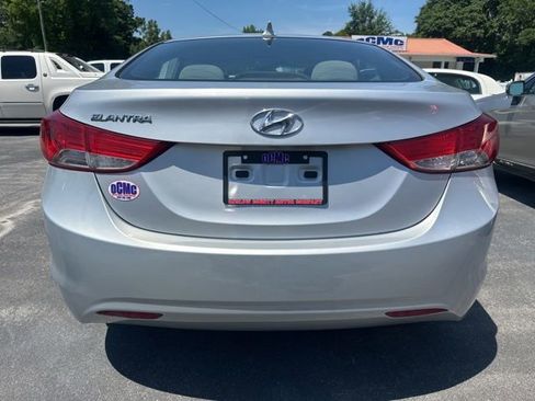 Used 2012 Hyundai Elantra GLS w/ Preferred Pkg 3 FWD image 6