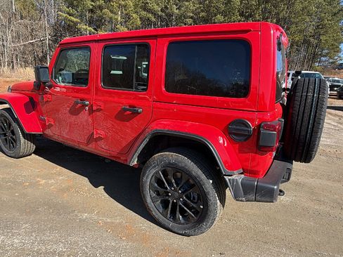Used 2025 Jeep Wrangler Sahara 4xe w/ Safety Group image 10