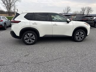 Certified 2022 Nissan Rogue SV video 2