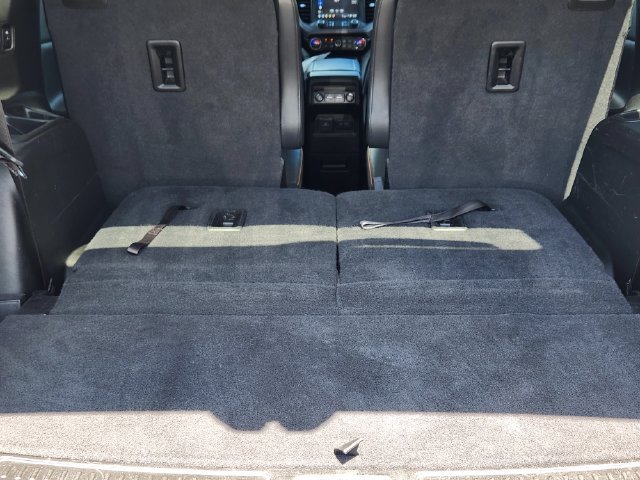 Used 2023 GMC Acadia AT4 w/ Technology Package AWD/4WD image 27