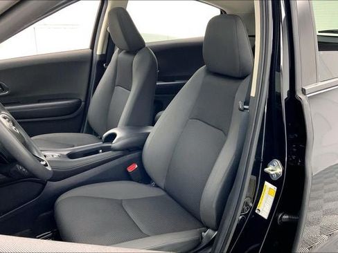 Used 2019 Honda HR-V EX image 8