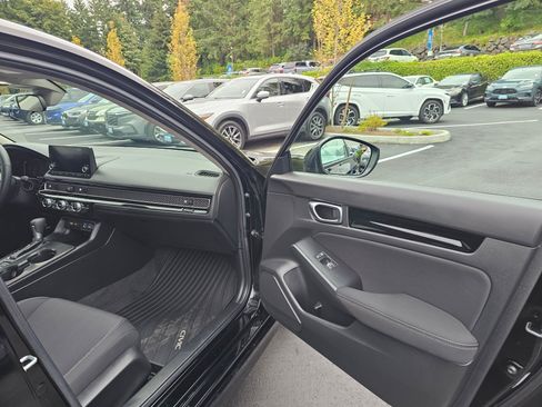 Used 2024 Honda Civic EX image 12