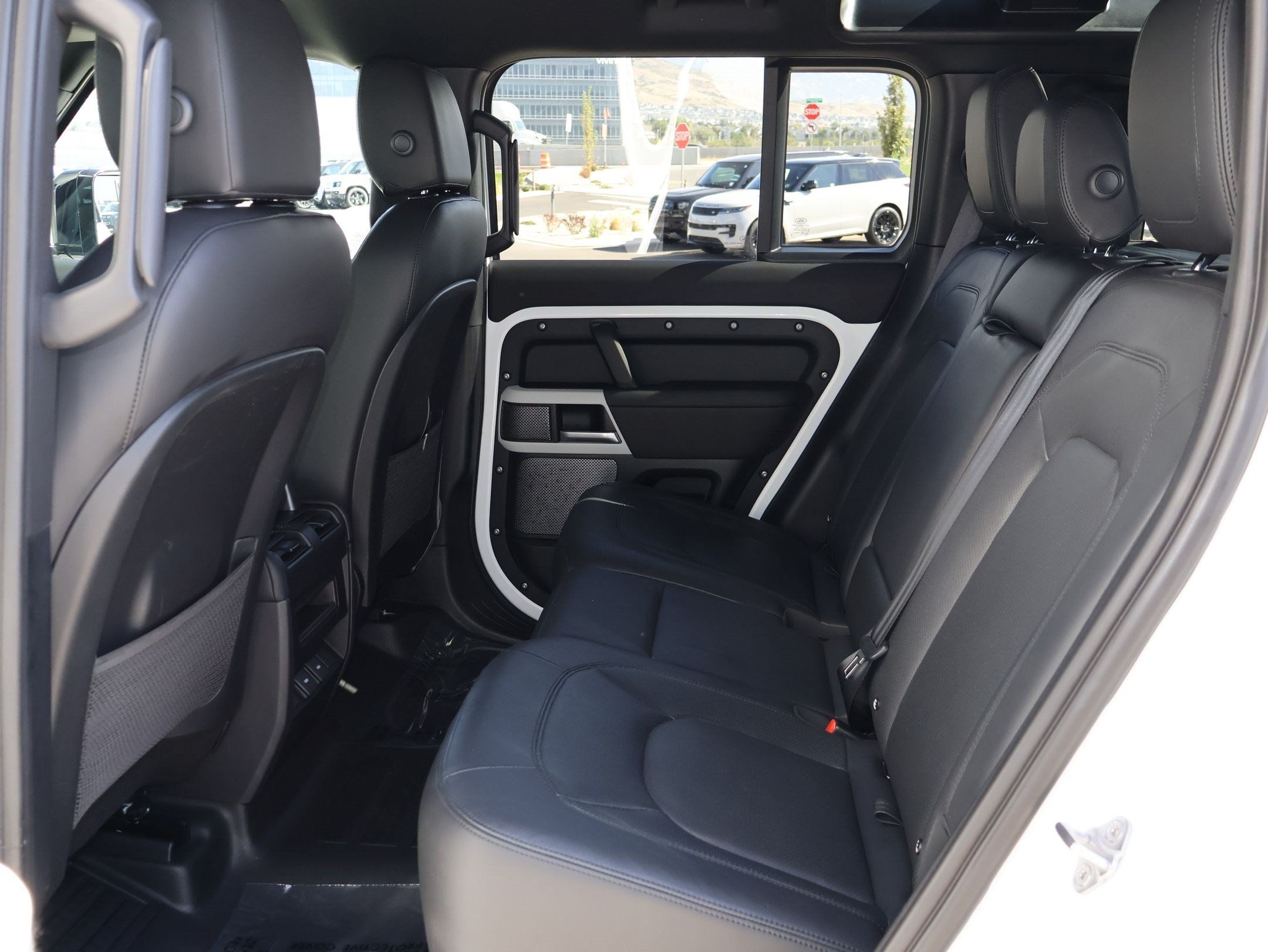 Used 2024 Land Rover Defender 110 S AWD/4WD image 29