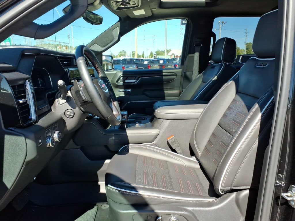 Used 2025 GMC Sierra 1500 AT4X AWD/4WD image 17
