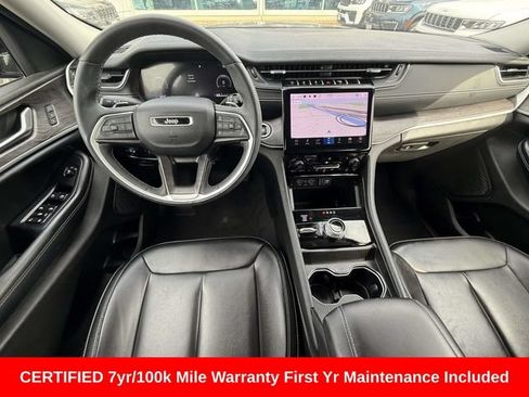 Used 2023 Jeep Grand Cherokee Limited AWD/4WD image 17