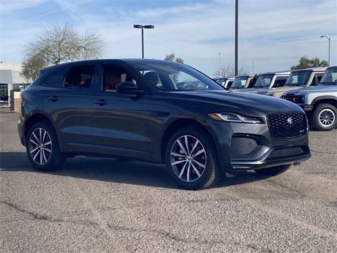 New 2025 Jaguar F-PACE R-Dynamic S image 4