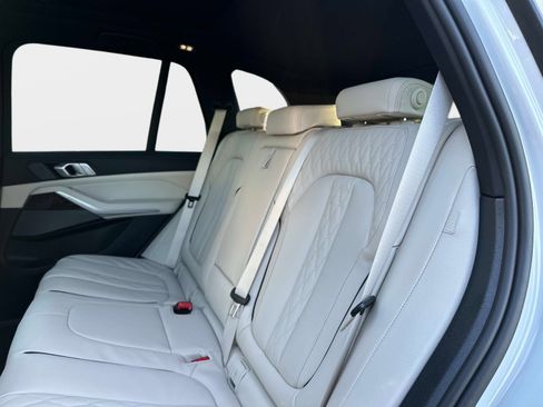 New 2026 BMW X5 sDrive40i image 12