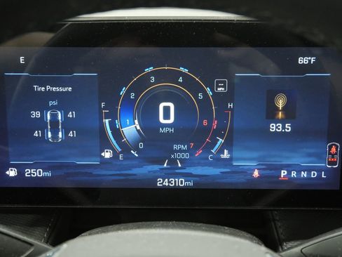 Used 2025 Chevrolet Equinox LT image 15