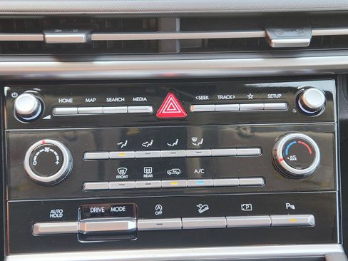 New 2026 Hyundai Santa Fe SE image 16