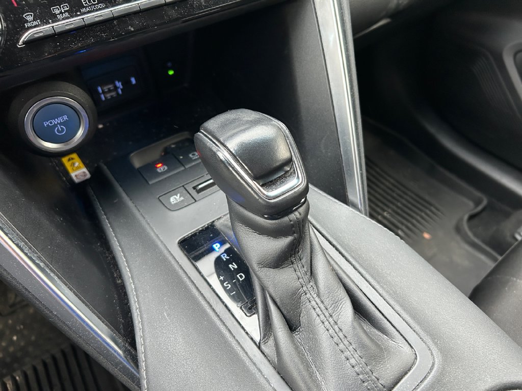 Used 2021 Toyota Venza LE AWD/4WD image 20