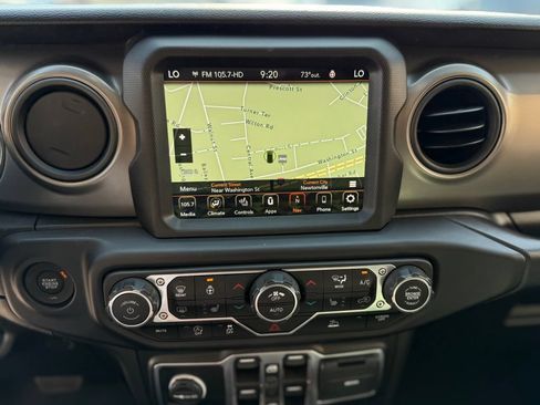 Used 2022 Jeep Wrangler Unlimited Sport AWD/4WD image 9