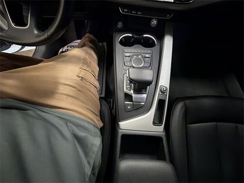 Used 2017 Audi A4 2.0T Premium image 20