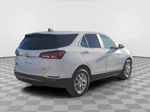 Used 2023 Chevrolet Equinox LT image 4