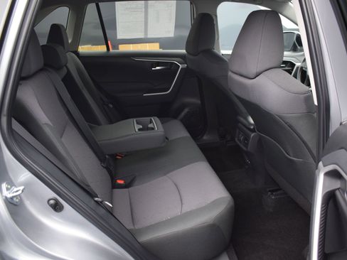 Used 2025 Toyota RAV4 XLE image 11