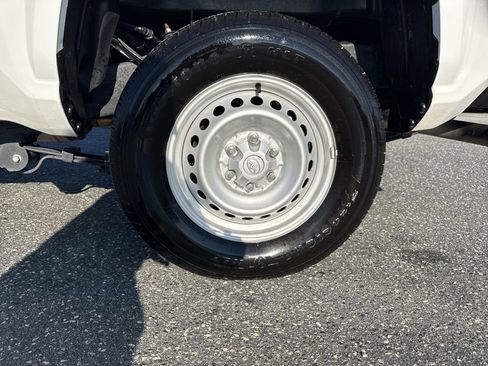 Used 2024 Toyota Tacoma SR w/ Towing Package image 28