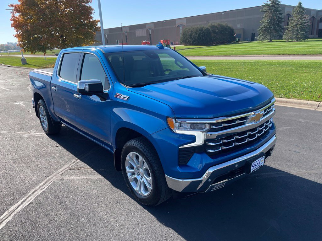 Used 2024 Chevrolet Silverado 1500 LTZ w/ LTZ Premium Package AWD/4WD image 7