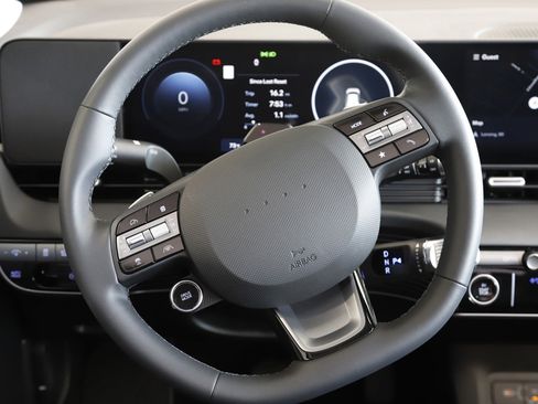 New 2025 Hyundai Ioniq 5 SEL image 17