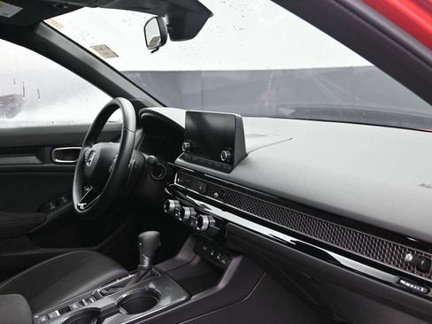 Used 2025 Honda Civic Sport image 8