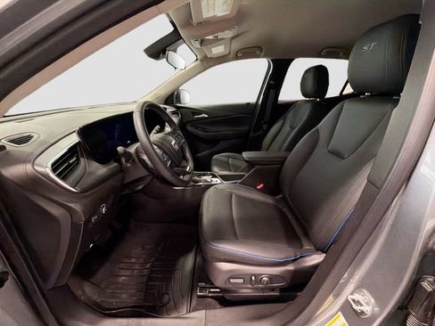 Used 2025 Buick Encore GX Sport Touring w/ Advanced Technology Package AWD/4WD image 17