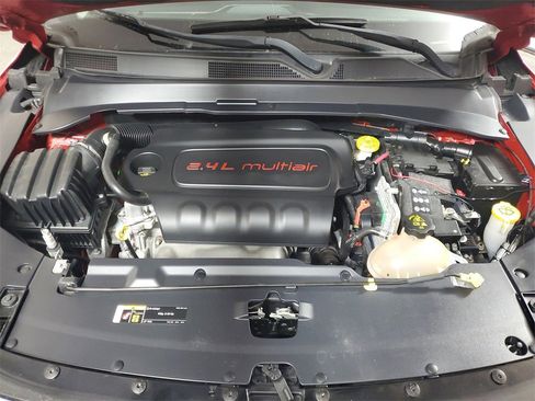 Used 2017 Jeep Compass Limited image 9