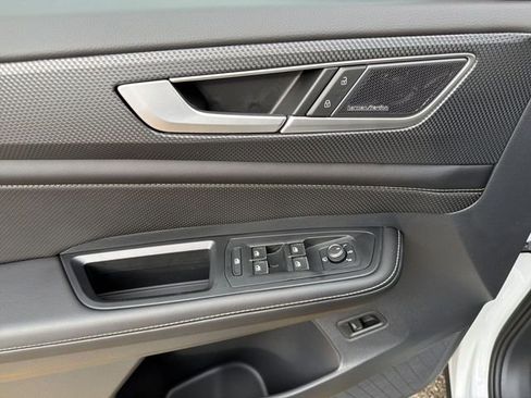 New 2026 Volkswagen Atlas Cross Sport SEL Premium R-Line image 14