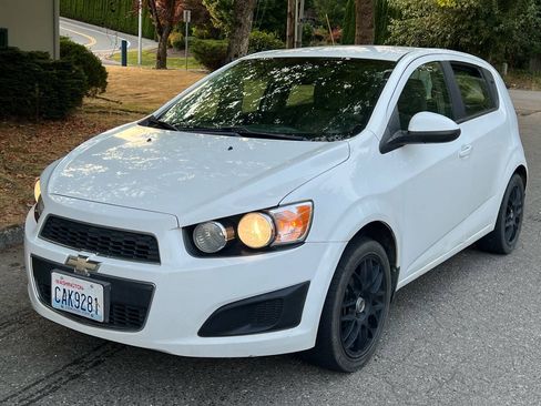 Used 2013 Chevrolet Sonic LS FWD image 1