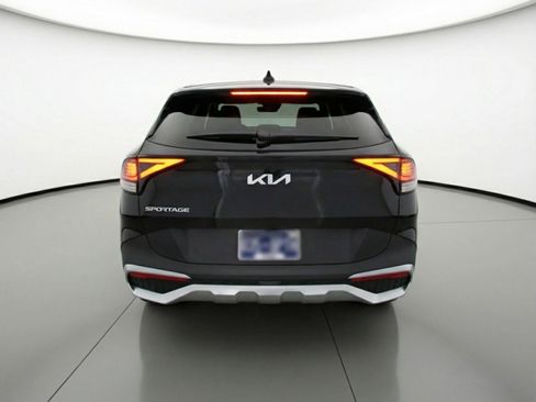 Used 2025 Kia Sportage LX FWD image 7