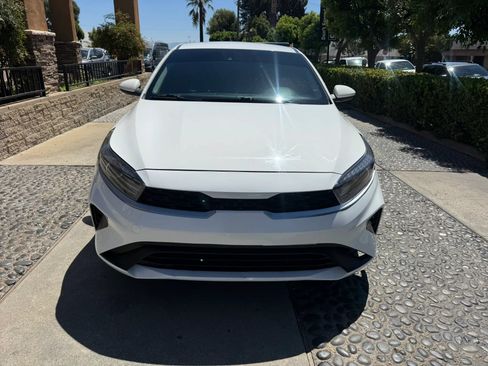 Used 2023 Kia Forte LX FWD image 2