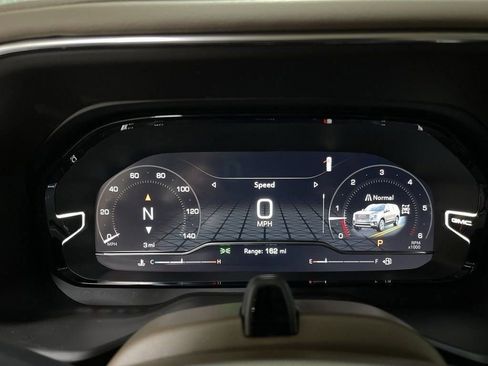 New 2024 GMC Yukon XL Denali w/ Advanced Technology Package image 13